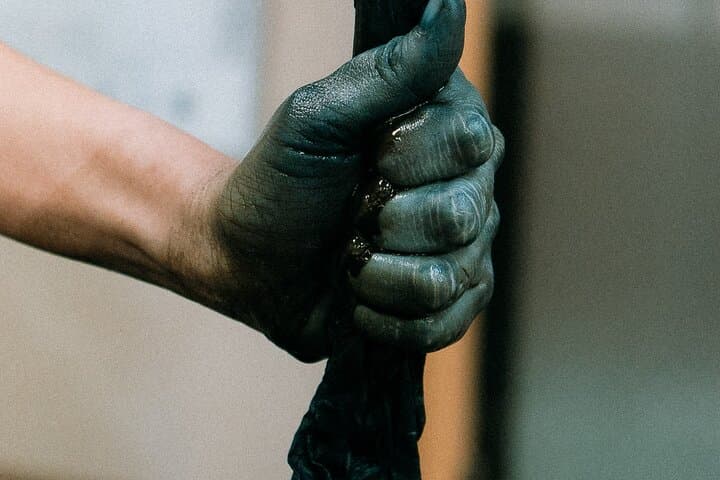 Indigo Dyeing with Local Masters Private Atelier — photo 10