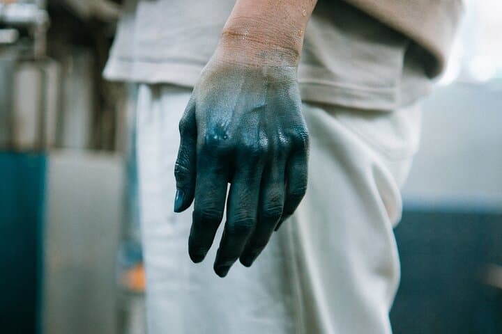 Indigo Dyeing with Local Masters Private Atelier — photo 15
