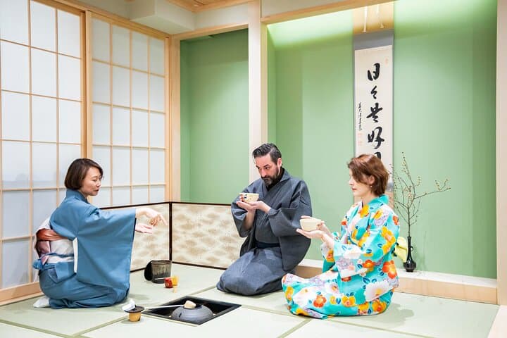 Tokyo: Tea Ceremony Experience with a Tea Master in Ginza — photo 8