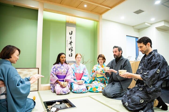 Tokyo: Tea Ceremony Experience with a Tea Master in Ginza — photo 10