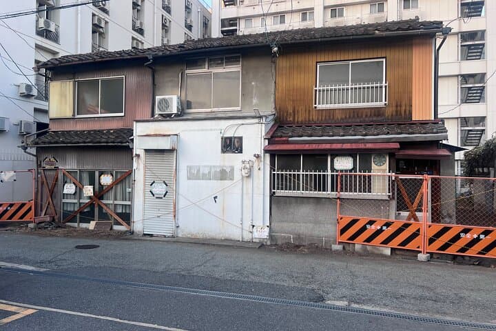 Back Alleys & Red Lights with BBQ Dinner — photo 7