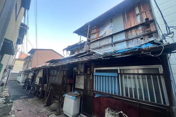 Back Alleys & Red Lights with BBQ Dinner — photo 11