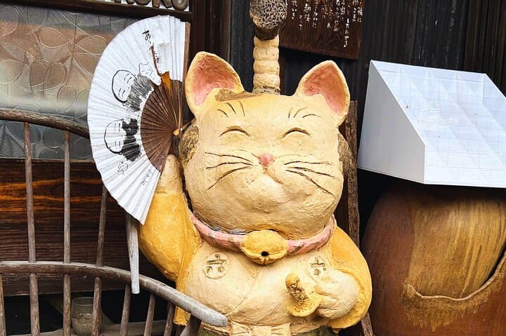 Tokoname 4.5 Hr Walking Tour Pottery Streets Kilns and Traditions — photo 3