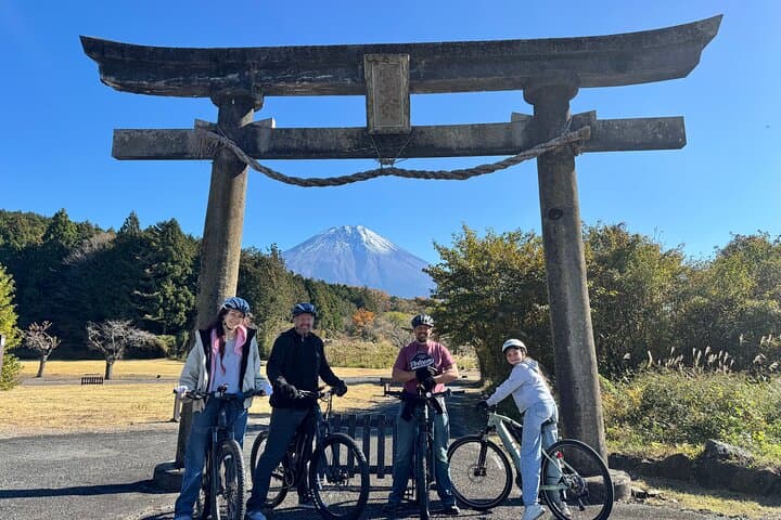 Private Full-Day Mt. Fuji Nature E-Bike Tour with Local Guide — photo 14