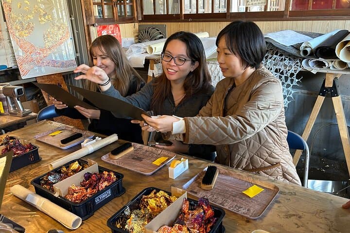 Private Taxi: Washi-Making & Gold Leaf, Acclaimed Sake in Ehime — photo 8