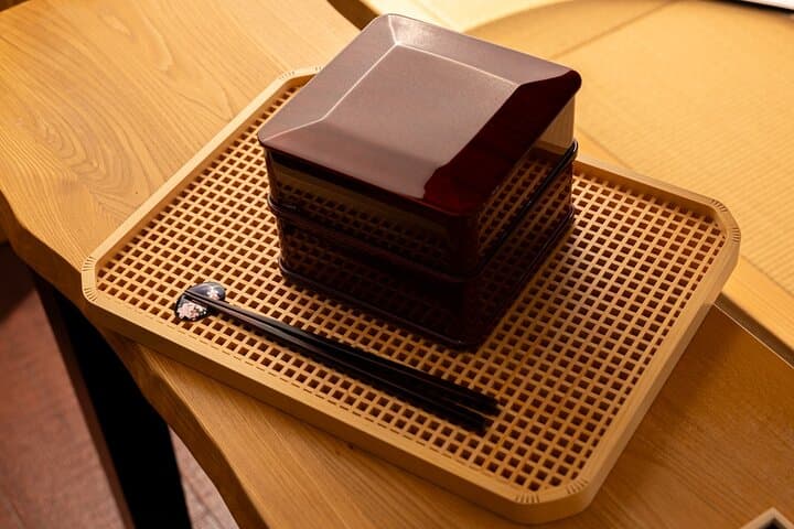 Nagoya Craftsmanship Lives On | Woodworking & Cloisonné Masters — photo 9