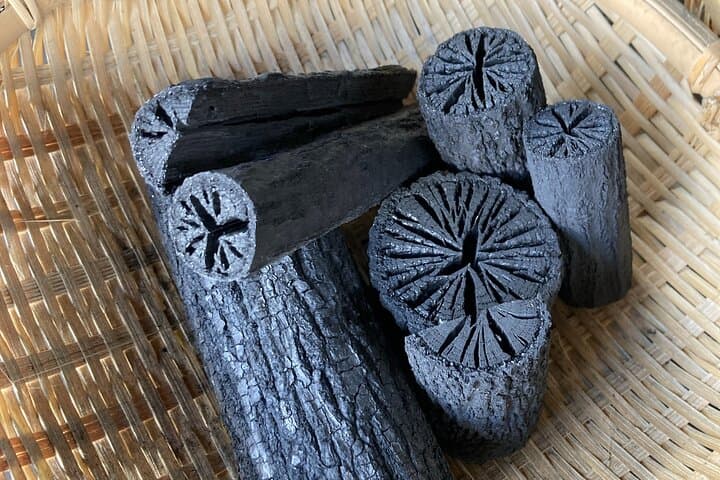 Tea Ceremony Charcoal Kiln Visit and Coffee Time in Uchiko Town — photo 2