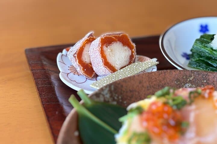 Hokkaido Seafood Chirashi Sushi Experience with Matcha in Sapporo — photo 4