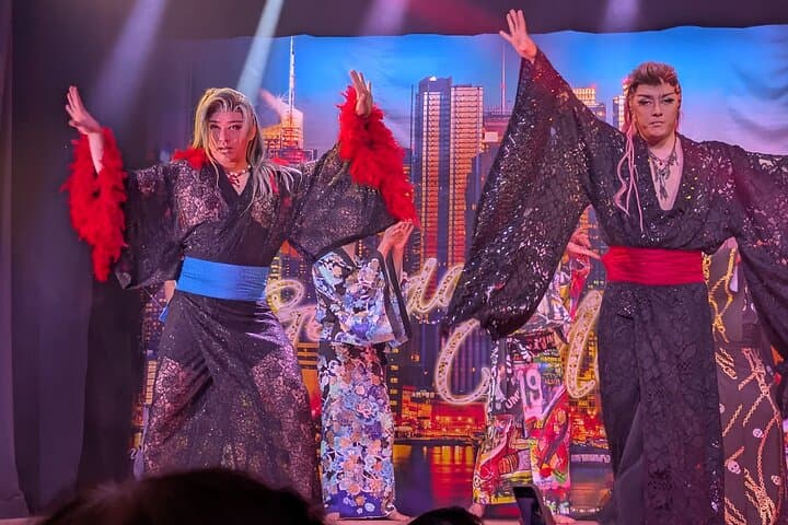 Tokyo Exciting Sumo pracice viewing and Modern Samurai Show tour — photo 10