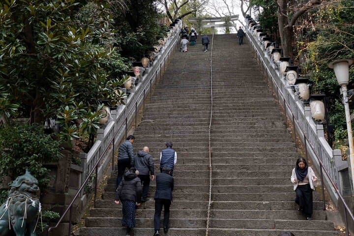 Tokyo Religion and History Walking Tour Shrines and Temples — photo 2