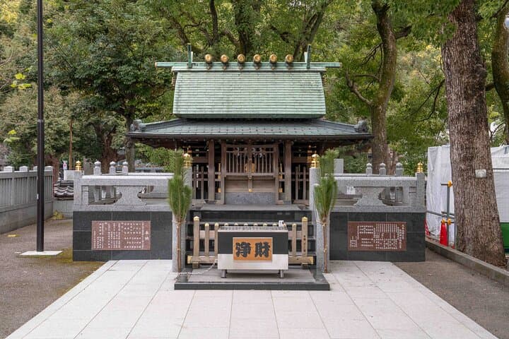 Tokyo Religion and History Walking Tour Shrines and Temples — photo 8