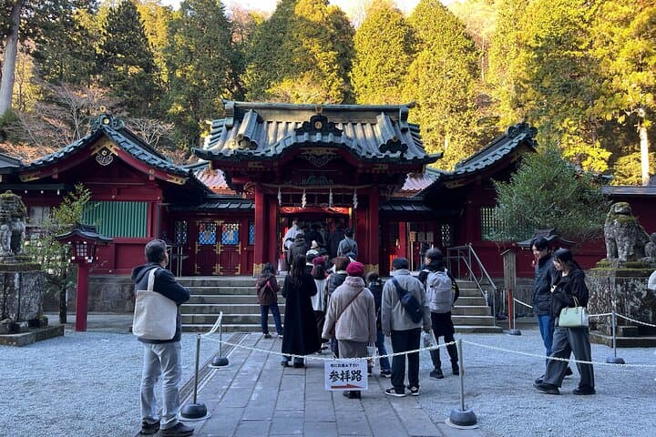 Hakone Old Tokaido Road Hiking Tour to Hakone Shrine — photo 7