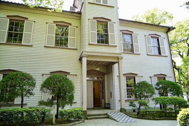 Nagasaki: Oura Cathedral & Glover Garden Heritage Walk — photo 11
