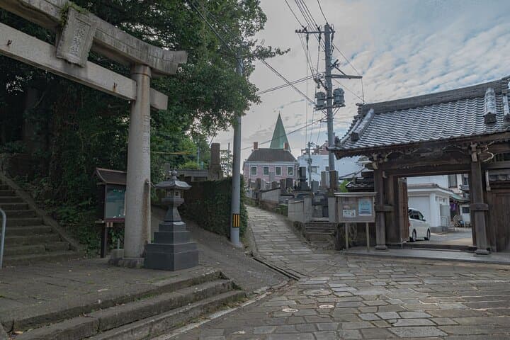 Nagasaki: Oura Cathedral & Glover Garden Heritage Walk — photo 6