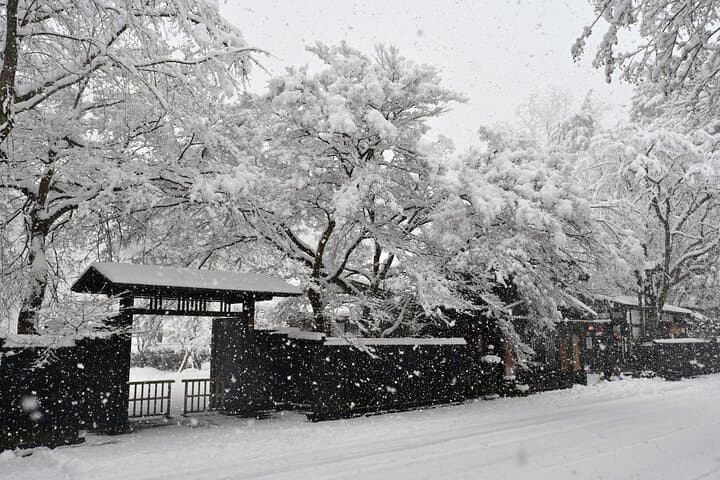 Akita: Kakunodate Samurai District & Residence Tour — photo 9