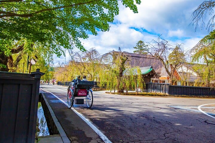 Akita: Kakunodate Samurai District & Residence Tour — photo 13