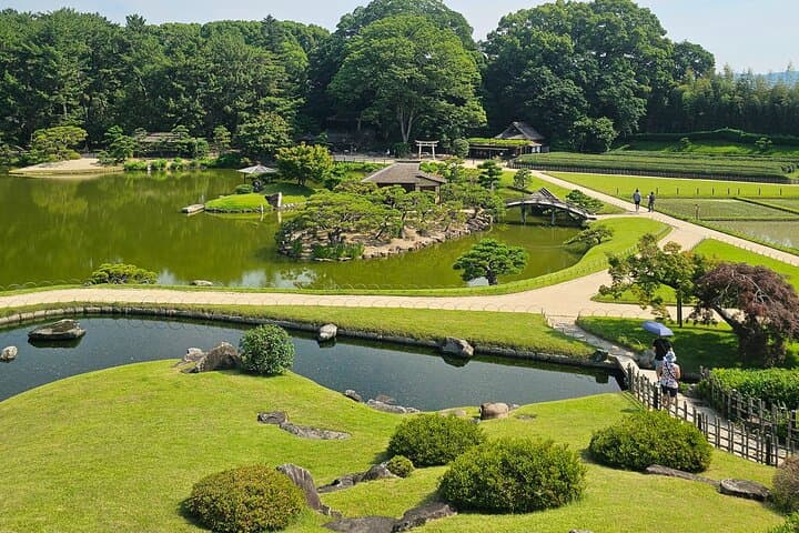Okayama: Castle & Korakuen Garden Heritage Walk — photo 2