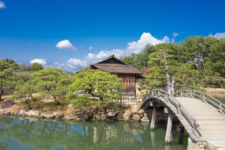 Okayama: Castle & Korakuen Garden Heritage Walk — photo 16