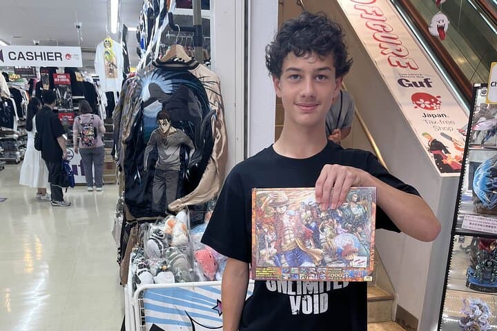 Osaka : Private This is the one! Personalized Anime Shopping Tour — photo 4