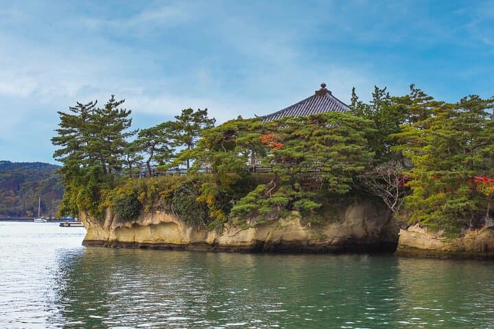 Matsushima: Scenic Bay Walk & Historic Temple Discovery — photo 3