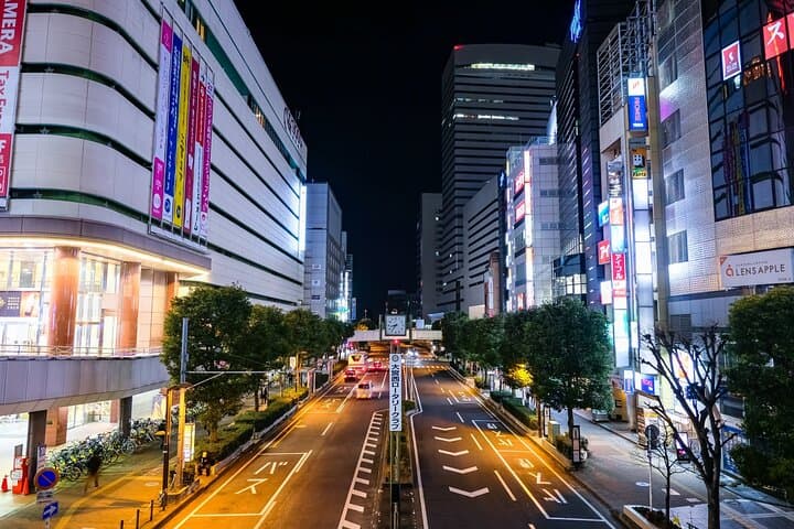 Saitama: Choose-Your-Start Local Bar Hopping Night Tour — photo 15