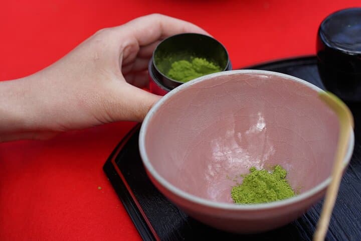 Tokyo Cherry Blossom Matcha Experience in Yoyogi Park (Shibuya) — photo 12