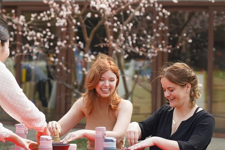 Tokyo Cherry Blossom Matcha Experience in Yoyogi Park (Shibuya) — photo 1