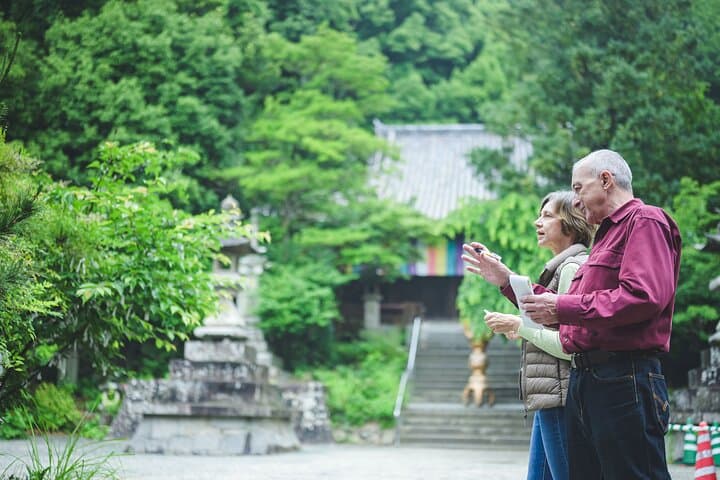 Haiku Writing Experience on a Pilgrimage Walk at Ishiteji Temple — photo 5