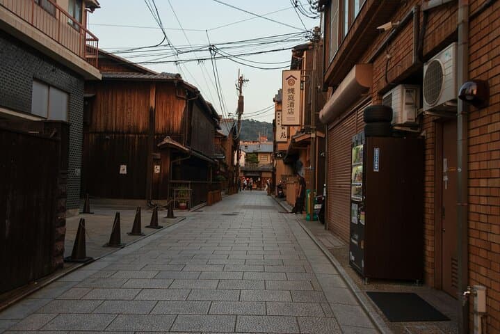 Kyoto Architectural Secrets Led by an Architect PRIVATE Tour — photo 16