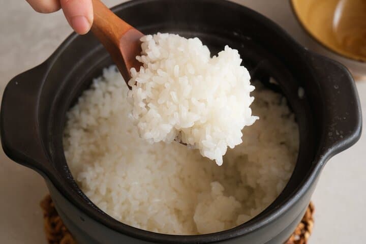 Omakase-Style Sushi Class with Local Supermarket Tour — photo 8