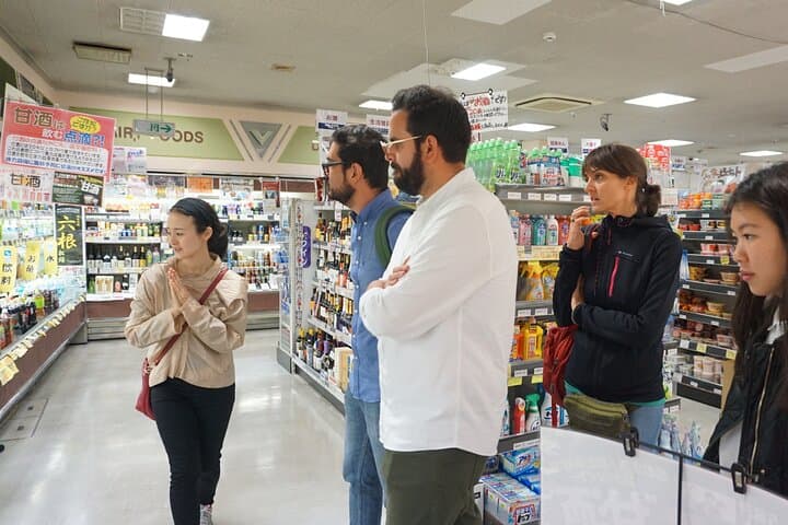 Omakase-Style Sushi Class with Local Supermarket Tour — photo 10