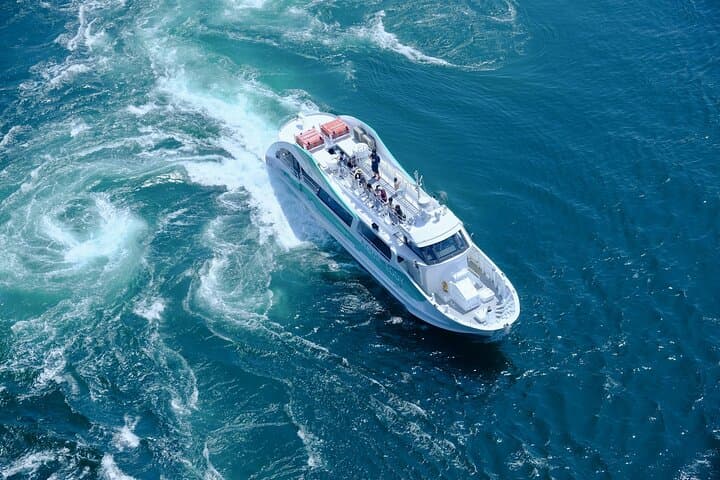 Naruto Whirlpools and Art by Private Car from Osaka — photo 3