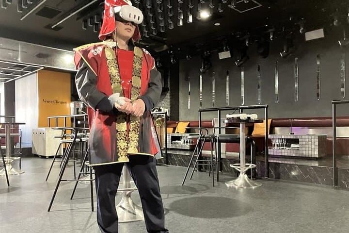 Osaka Sightseeing Experience | Rooftop Café & VR Show — photo 2
