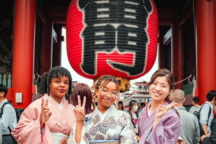 Old Tokyo Vibes: Asakusa Temples & Street Food Adventure — photo 1