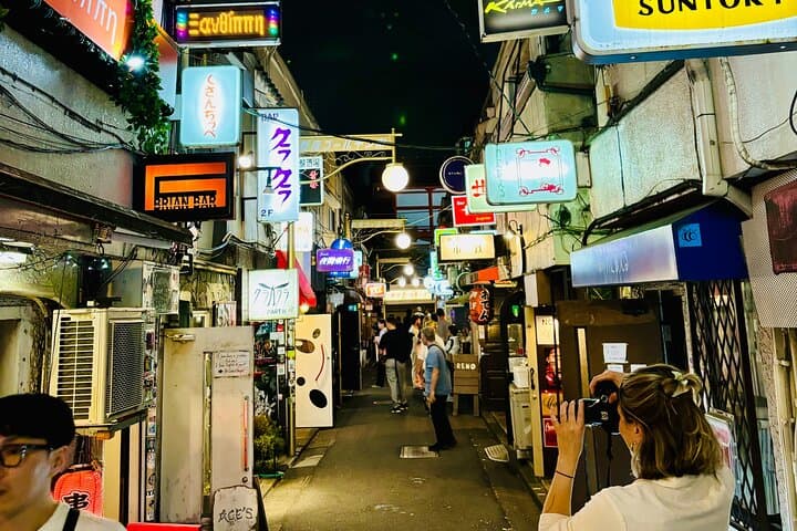 Tokyo Night Walking Tour: Korean Town, Kabukicho & Golden Gai — photo 6
