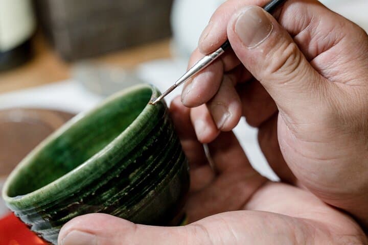 Hands On Modern Kintsugi with a Japanese Tradition in English — photo 4
