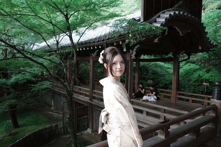 Eikando Temple Kyoto Kimono Rental with Hair Styling Experience — photo 7