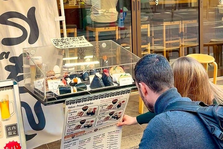 Private Tokyo Local Street Food Tour: Choose 7 Foods & 1 Drink — photo 7