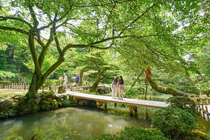 Kanazawa Highlights, Curated: Gardens, Craft & Geisha District — photo 6