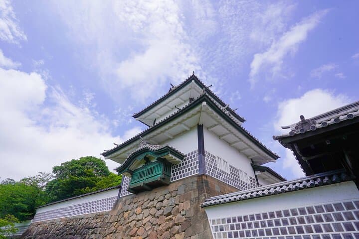 Kanazawa Highlights, Curated: Gardens, Craft & Geisha District — photo 8