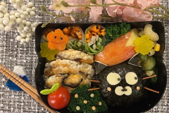 Kyaraben Workshop Craft Cute Vegetarian Bento in Tokyo — photo 2