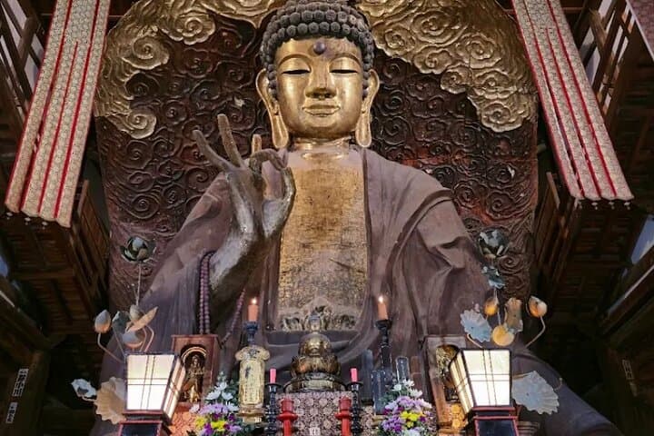 Guided Tour in Gifu Great Buddhist Statue Golden Gate Shrine — photo 3