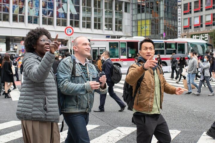 Shibuya & Harajuku Private Guided Tour - Hidden Gems & Highlights — photo 8