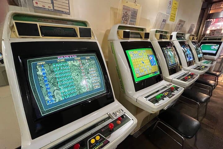 Osaka Gaming History Tour Arcades Retro Games & Street Culture — photo 4