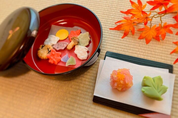 Private Tea Ceremony and Calligraphy Experiences in Osaka — photo 3