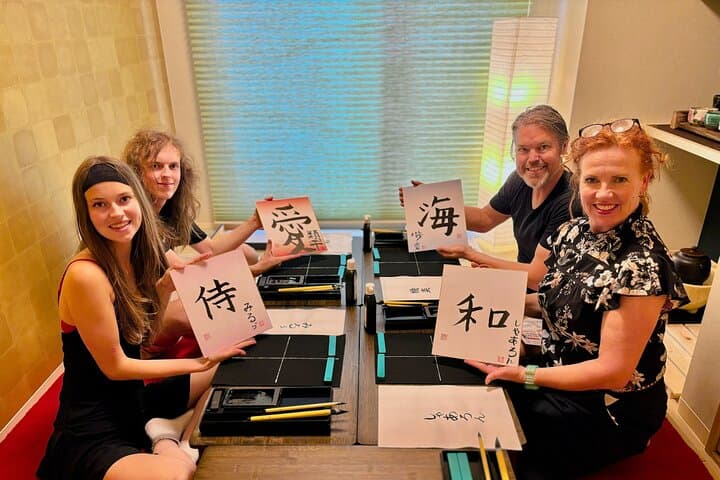 Private Japanese Calligraphy Experience in Osaka — photo 9