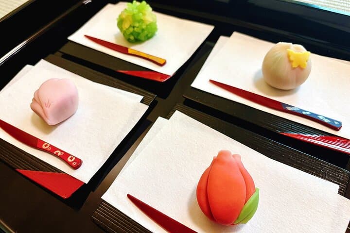 Private Tea Ceremony and Calligraphy Experiences in Osaka — photo 14