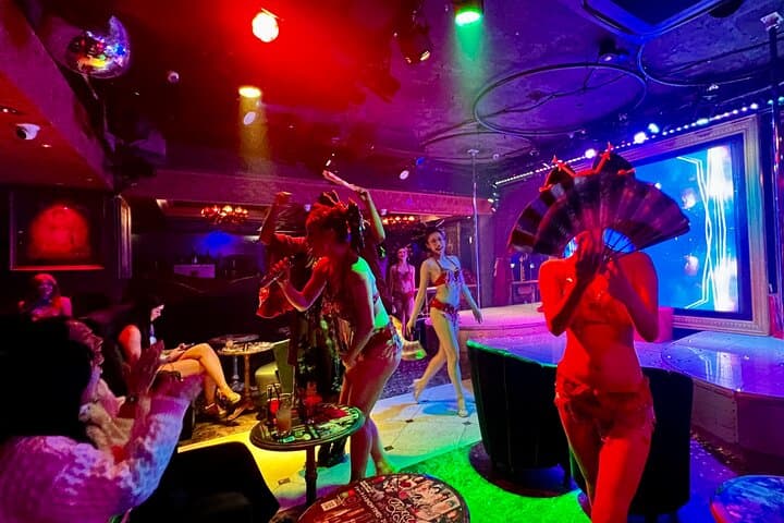 Tokyo Burlesque & Cabaret Nightlife Experience — photo 8