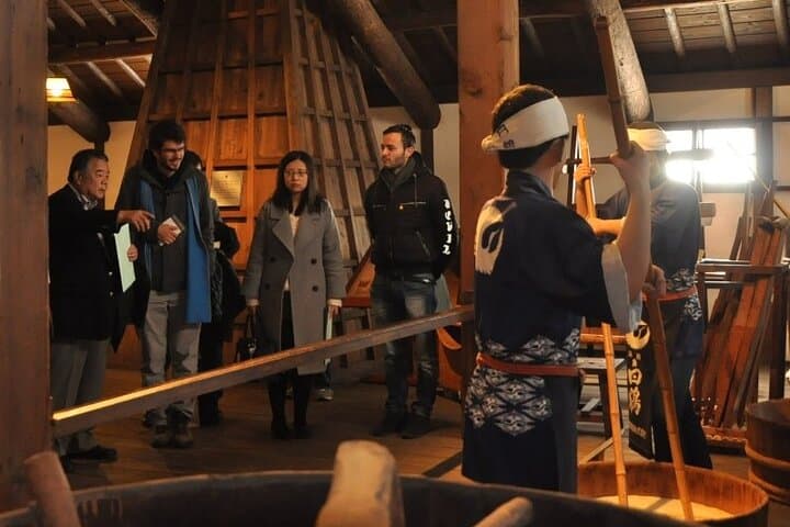 From Osaka: Kobe Sake Brewery Private Day Tour by Car — photo 5