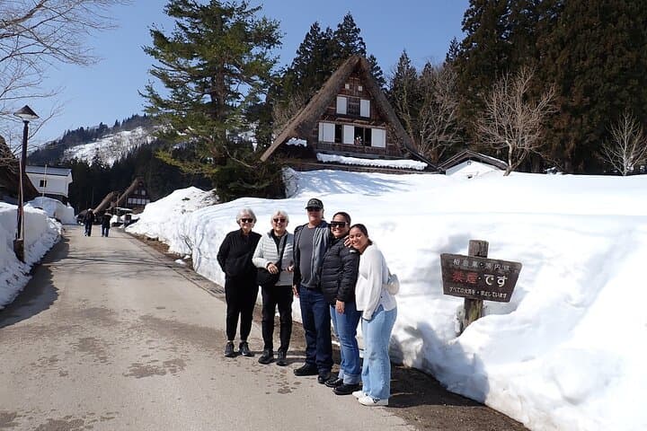 Sho Time Gokayama Private Car Custom Tour — photo 2